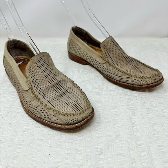 Tommy Bahama Perforated Leather Loafers- Size 10 - Picture 1 of 13